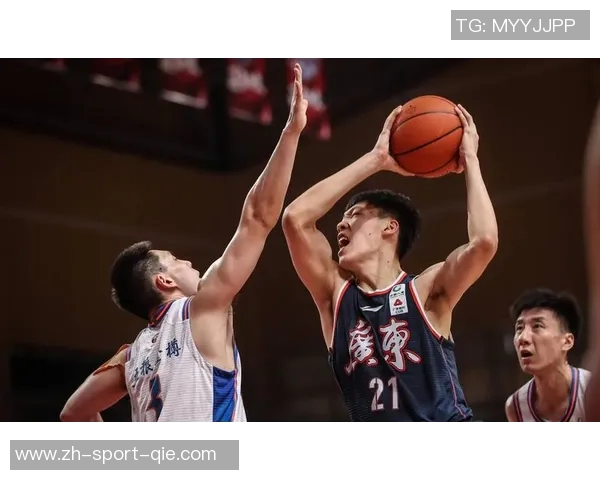 杜锋慧眼识珠CBA锋线新星14分7篮板3助攻助广东队重回巅峰 杜锋慧眼识珠CBA锋线新星14分7篮板3助攻助广东队重回巅峰